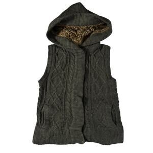 Love by Design Sleeveless Hoodie Large Forest Fur Hood Snap Chic